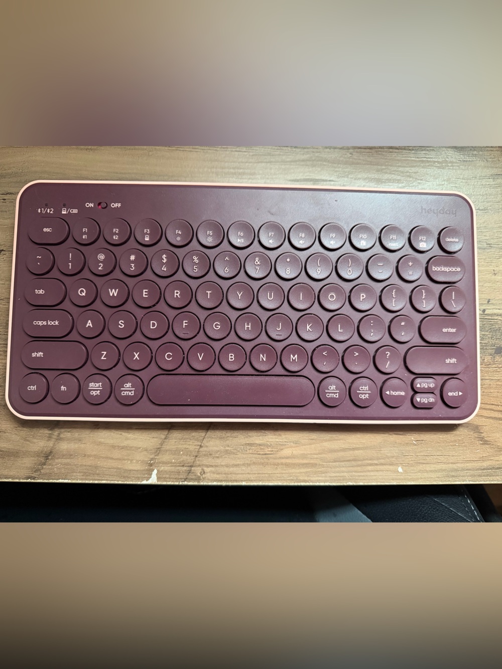 heyday Plum Wireless Round-Key Keyboard with Pink Trim
